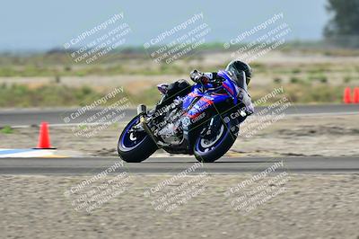 media/Apr-18-2025-TrackDaz (Fri) [[45f5874c44]]/B Group/Session 2 (Turn 7)/